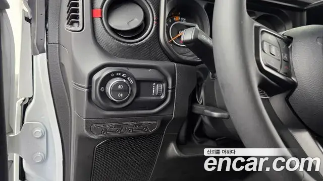 Jeep Wrangler 2025 — Photo 1/30