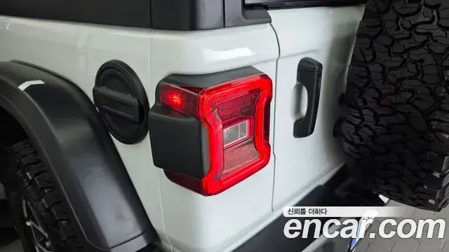 Jeep Wrangler 2025 — Photo 5/30