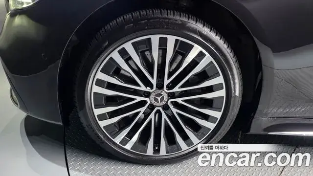 Mercedes-Benz S-Class 2022 — Фото 5/20