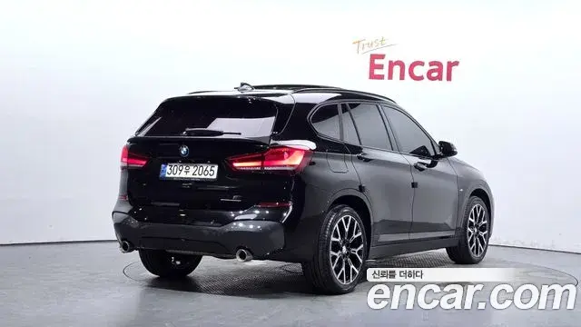 BMW X1 2021 — Фото 2/20