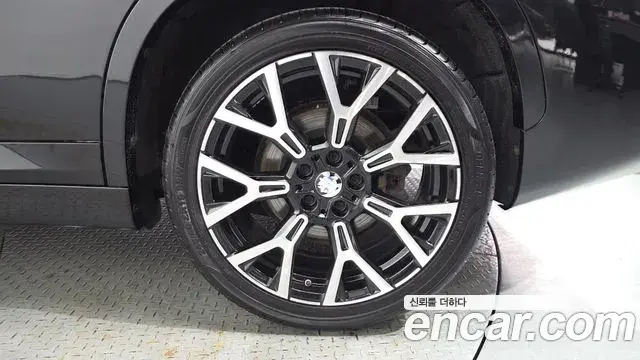 BMW X1 2021 — Photo 9/32