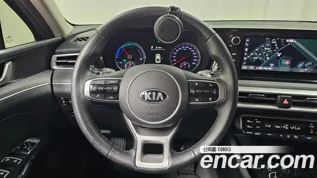 Kia K5 2021 — Фото 13/20