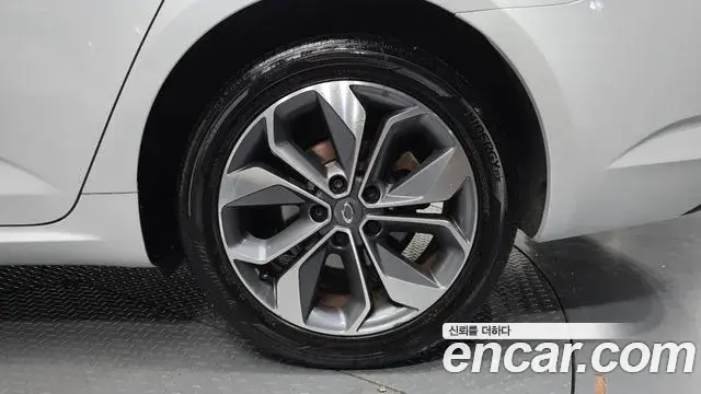 Renault Samsung SM6 2019 — Şəkil 16/30