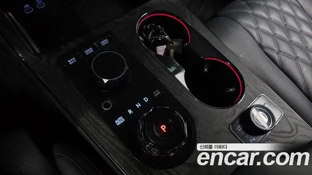 Genesis GV80 2025 — Photo 18/20