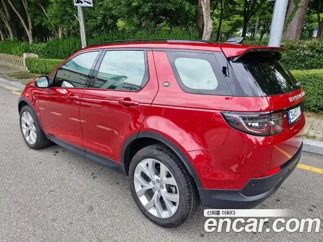 Land Rover Discovery Sport 2022 — Photo 2/11