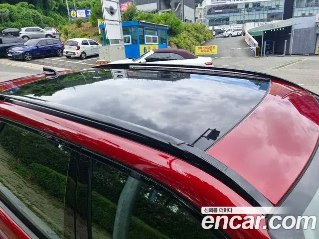 Land Rover Discovery Sport 2022 — Photo 4/11