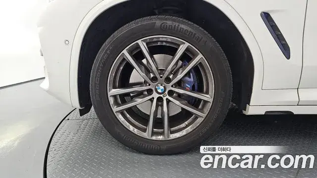 BMW X3 2019 — Photo 12/37