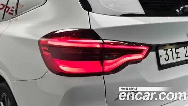 BMW X3 2019 — Photo 9/37