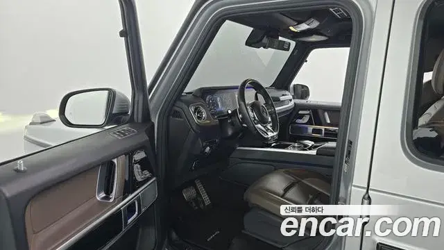 Mercedes-Benz G-Class 2020 — Фото 10/20