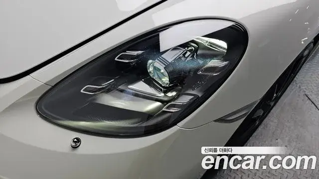 Porsche 718 Boxster 2023 — ფოტო 30/33