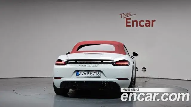 Porsche 718 Boxster 2023 — ფოტო 29/33
