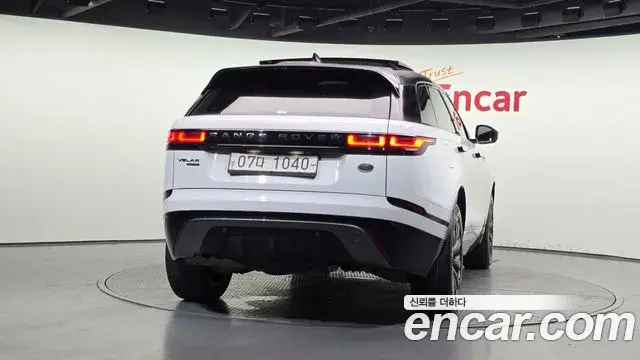 Land Rover Range Rover Velar 2018 — Photo 17/20