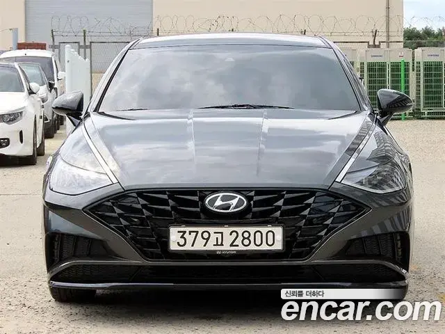 Hyundai Sonata 2021 — Фото 1/20