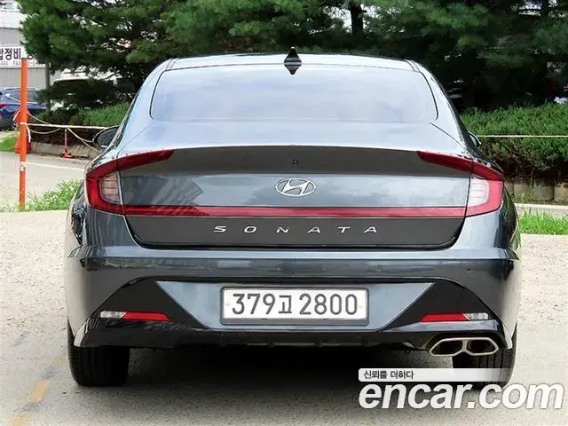 Hyundai Sonata 2021 — Фото 4/20
