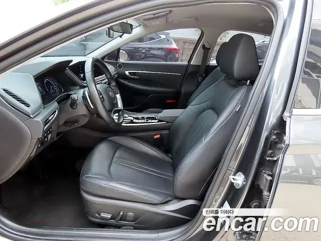 Hyundai Sonata 2021 — Фото 5/20