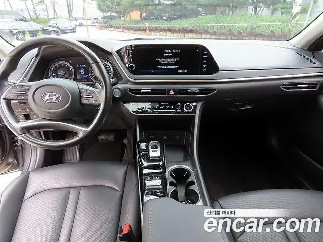 Hyundai Sonata 2021 — Фото 7/20