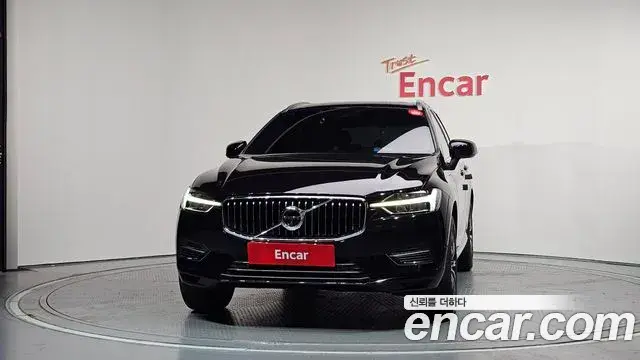 Volvo XC60 2020 — Photo 6/20