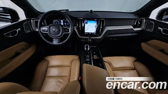 Volvo XC60 2020 — Photo 19/20