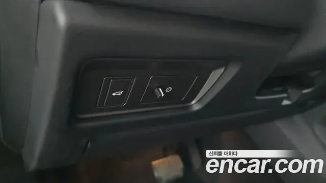 Land Rover Range Rover Evoque 2018 — ფოტო 33/33