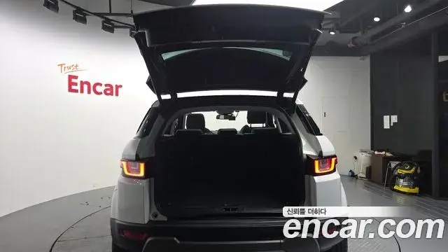 Land Rover Range Rover Evoque 2018 — ფოტო 11/33