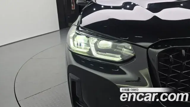 BMW X4 2023 — Şəkil 23/36