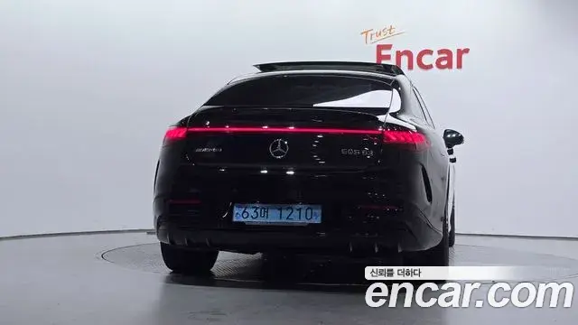 Mercedes-Benz EQS 2022 — Şəkil 17/31
