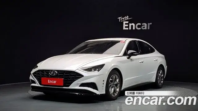 Hyundai Sonata 2021 — Фото 1/20