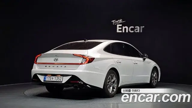 Hyundai Sonata 2021 — Фото 2/20
