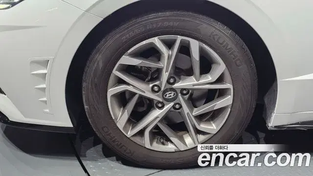 Hyundai Sonata 2021 — Фото 5/20