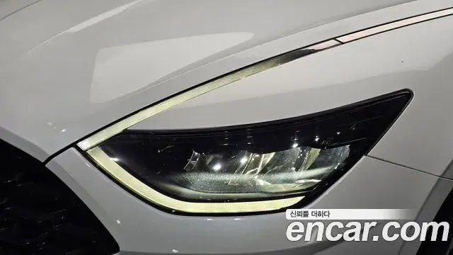 Hyundai Sonata Hybrid 2021 — Photo 15/30