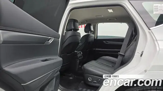 Genesis GV80 2024 — Photo 27/40