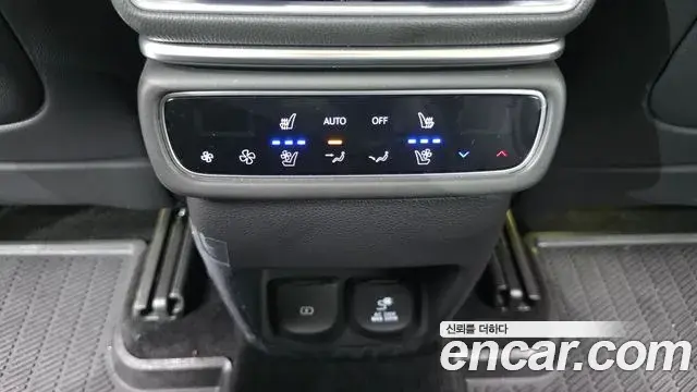 Genesis GV80 2024 — Photo 34/40