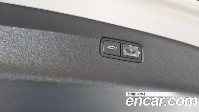 Genesis GV80 2024 — Photo 19/40
