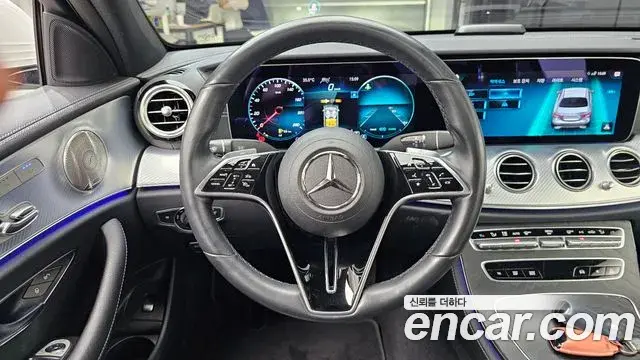Mercedes-Benz E-Class 2021 — Şəkil 26/33