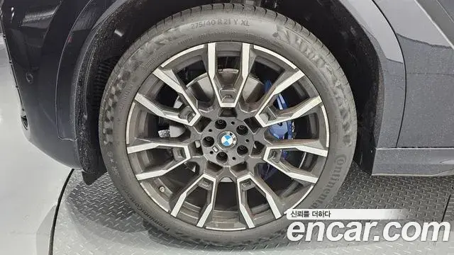 BMW X6 2025 — Photo 17/37