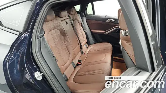 BMW X6 2025 — Photo 31/37