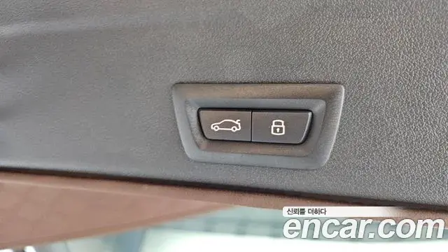 BMW X6 2025 — Photo 16/37