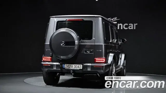 Mercedes-Benz G-Class 2023 — Фото 4/20