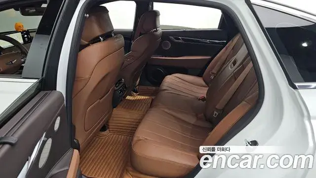 Genesis G80 2024 — Photo 18/31