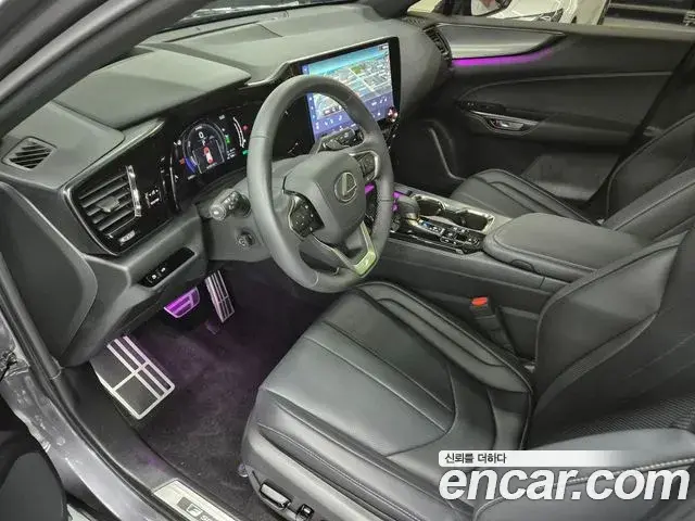 Lexus NX450h+ 2025 — Photo 18/20