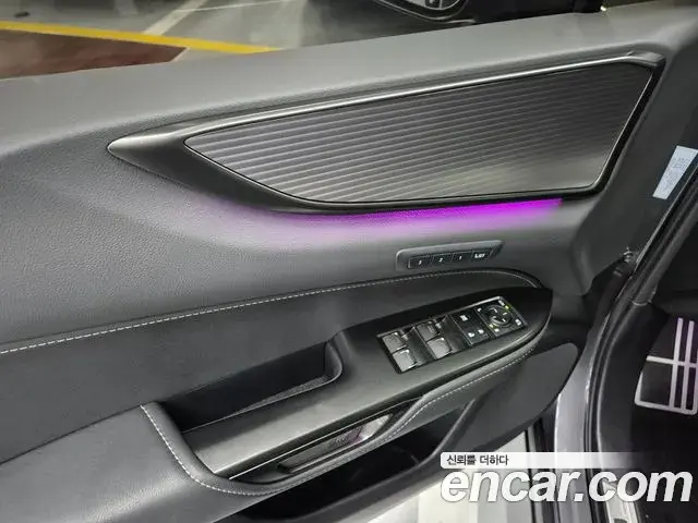 Lexus NX450h+ 2025 — Photo 12/20