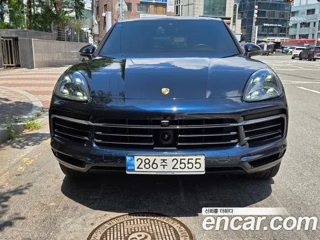 Porsche Cayenne 2021 — Фото 2/20