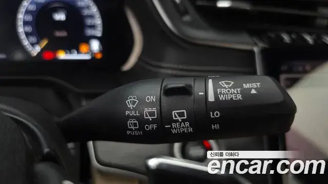 Jeep Grand Cherokee 2023 — Photo 23/32