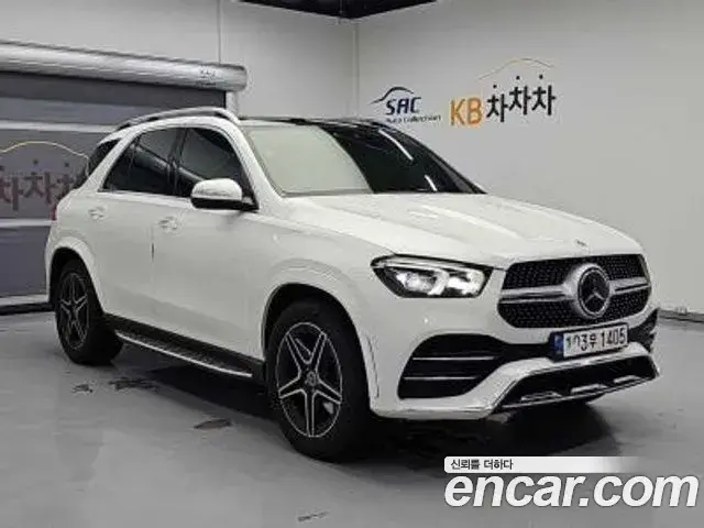 Mercedes-Benz GLE-Class 2021 — Şəkil 16/20