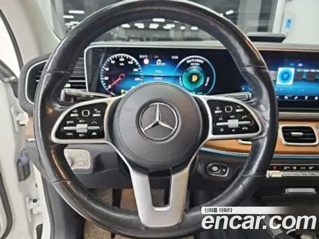 Mercedes-Benz GLE-Class 2021 — Şəkil 10/20