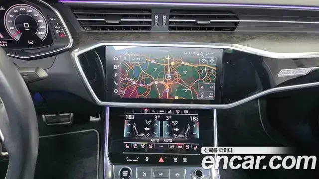 Audi A7 2021 — ფოტო 14/32