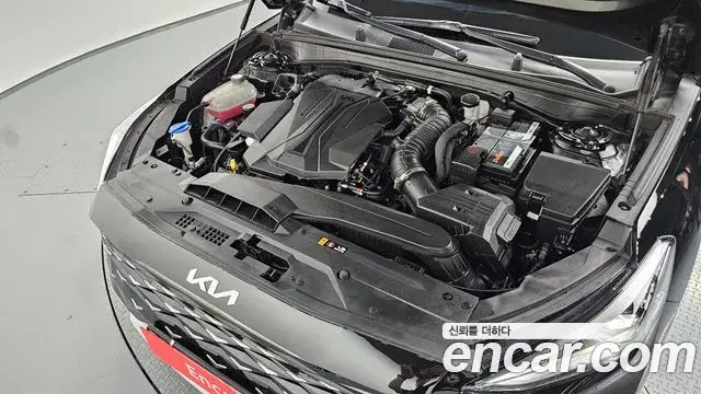 Kia K8 2023 — Photo 6/20