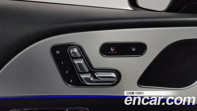Mercedes-Benz GLE-Class 2019 — Фото 17/20