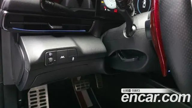 Hyundai The New Avante Hybrid 2021 — Photo 2/30