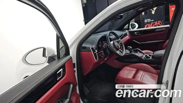 Porsche Cayenne 2020 — Şəkil 1/39